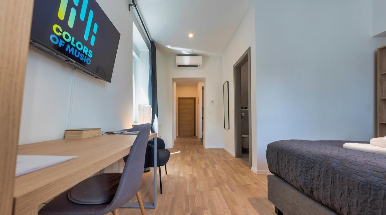 Colors Of Music, Zagreb Centre Apartment ภายนอก รูปภาพ