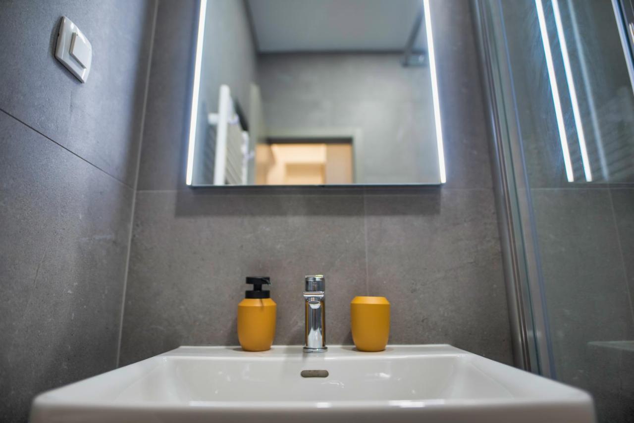 Colors Of Music, Zagreb Centre Apartment ภายนอก รูปภาพ
